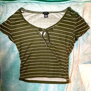 Dark forestish Green and white T